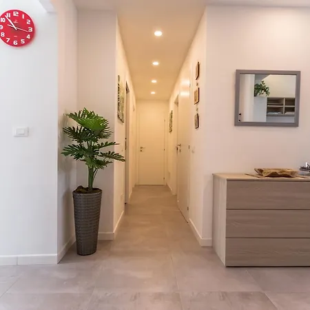 Milano Business Balcony Flat Apartment Exterior photo